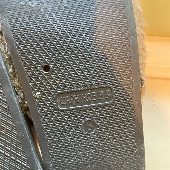 Fuzzy slides - Picture 4 of 5